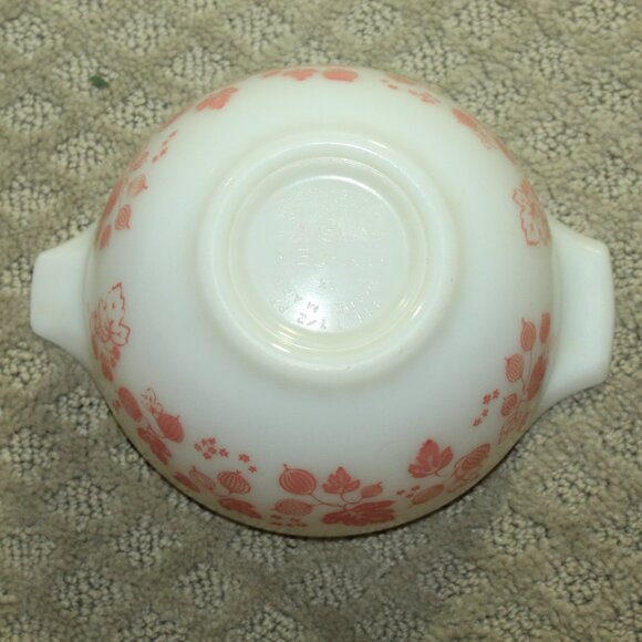 Vtg PYREX Pink Gooseberry 4 Piece Cinderella Mixing Bowl Set  444 443 442 441 - Picture 15 of 15